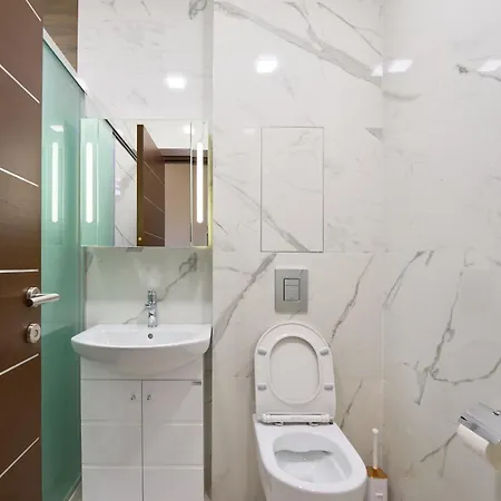 Splendid 2bdrm Apartment *