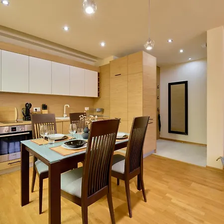 Splendid 2bdrm Apartment Sofia